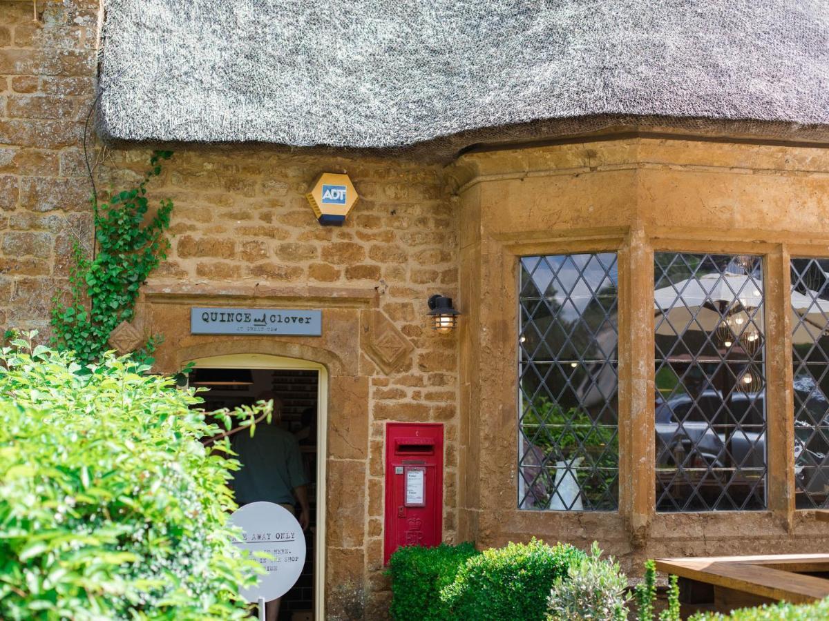 Lily Cottage Tew Екстериор снимка