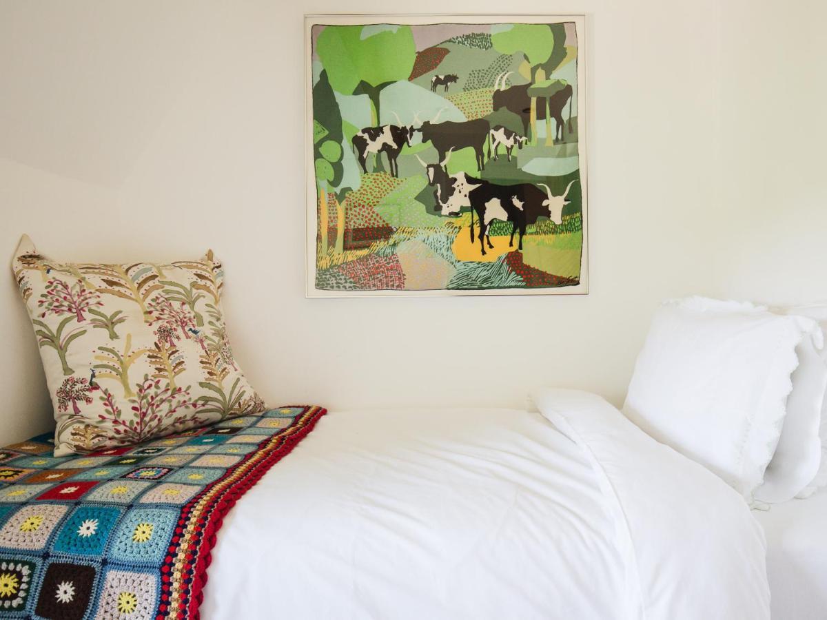 Lily Cottage Tew Екстериор снимка